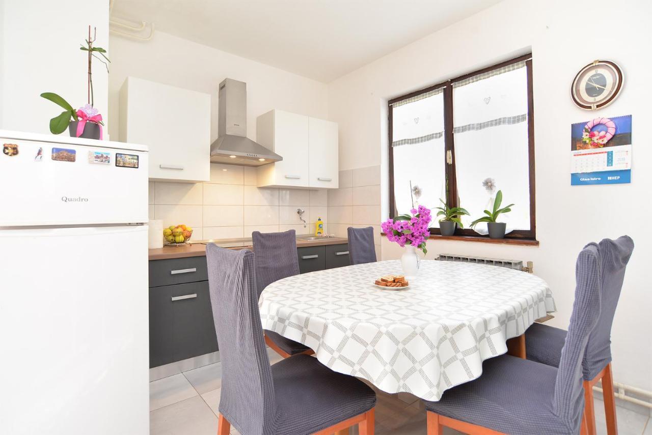 Apartment Danijel 1956 Pula